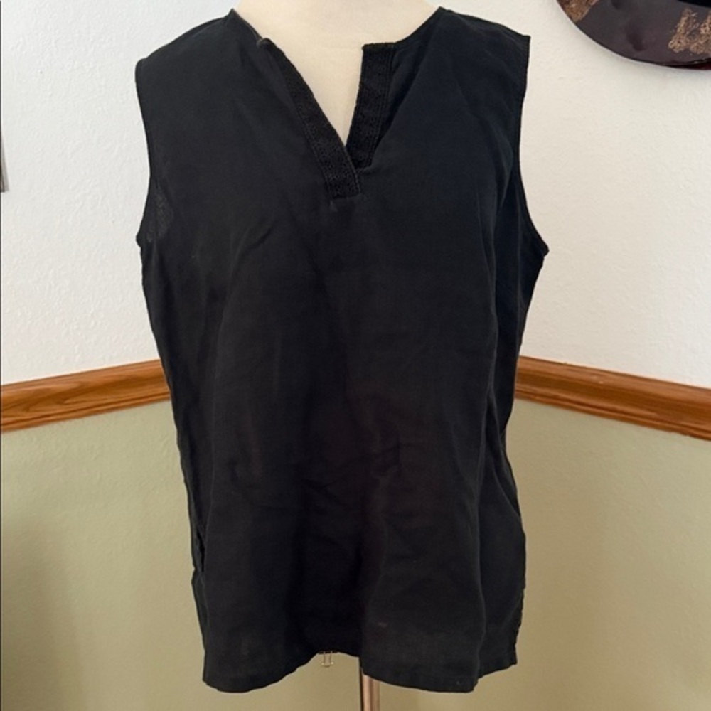 Real Clothes Black Linen Split v-neck Sleeveless Shell Tank Top 12P